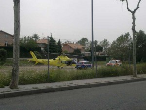 Un helicóptero del SUMMA 112 aterrizó junto a la Av. de la Dehesa